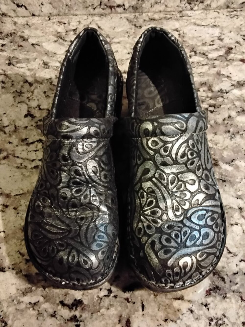 b.o.c Women's Leather Shoes Size 8.5M #340
